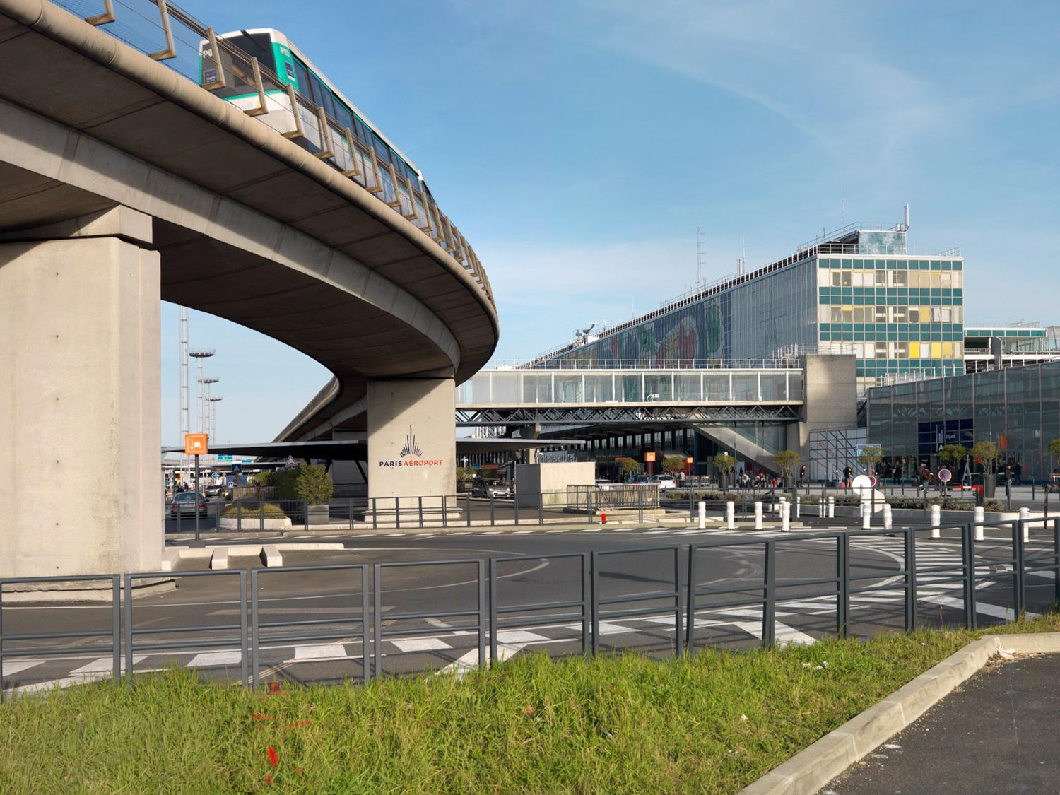 Orly 4 (depuis 2019), Orly-Sud (de 1971 à 2019), Installations terminales (de 1961 à 1971) Aérogare Sud (1954 à 1961)