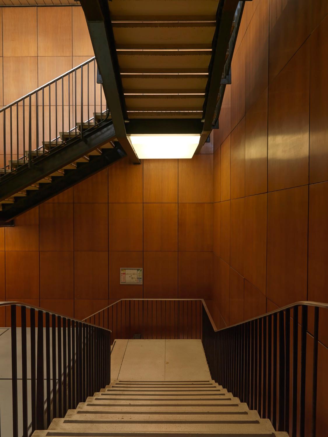 2018, circulation verticale: escalier ouest.