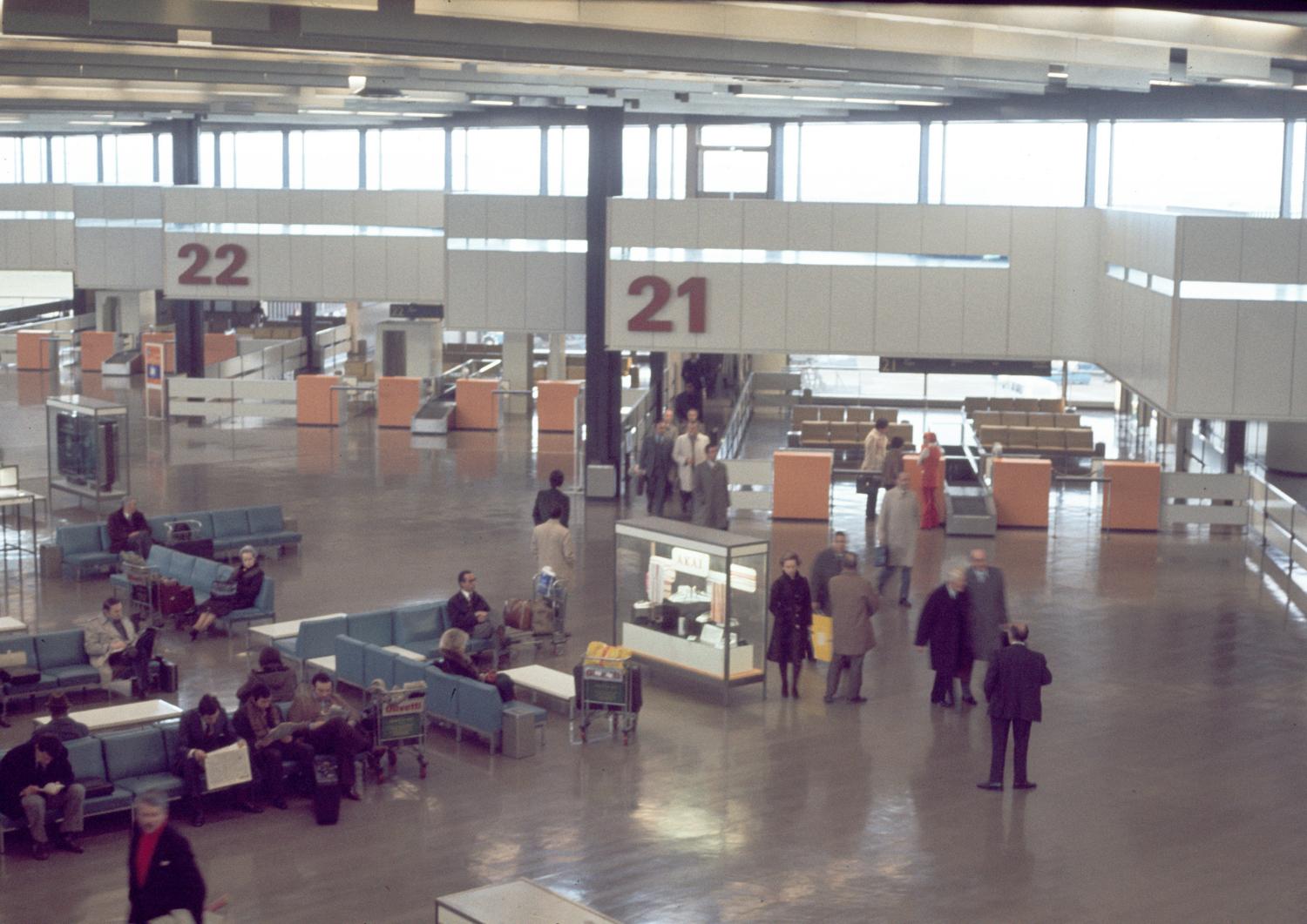  19/12/1974, Orly-Ouest le Hall 2.