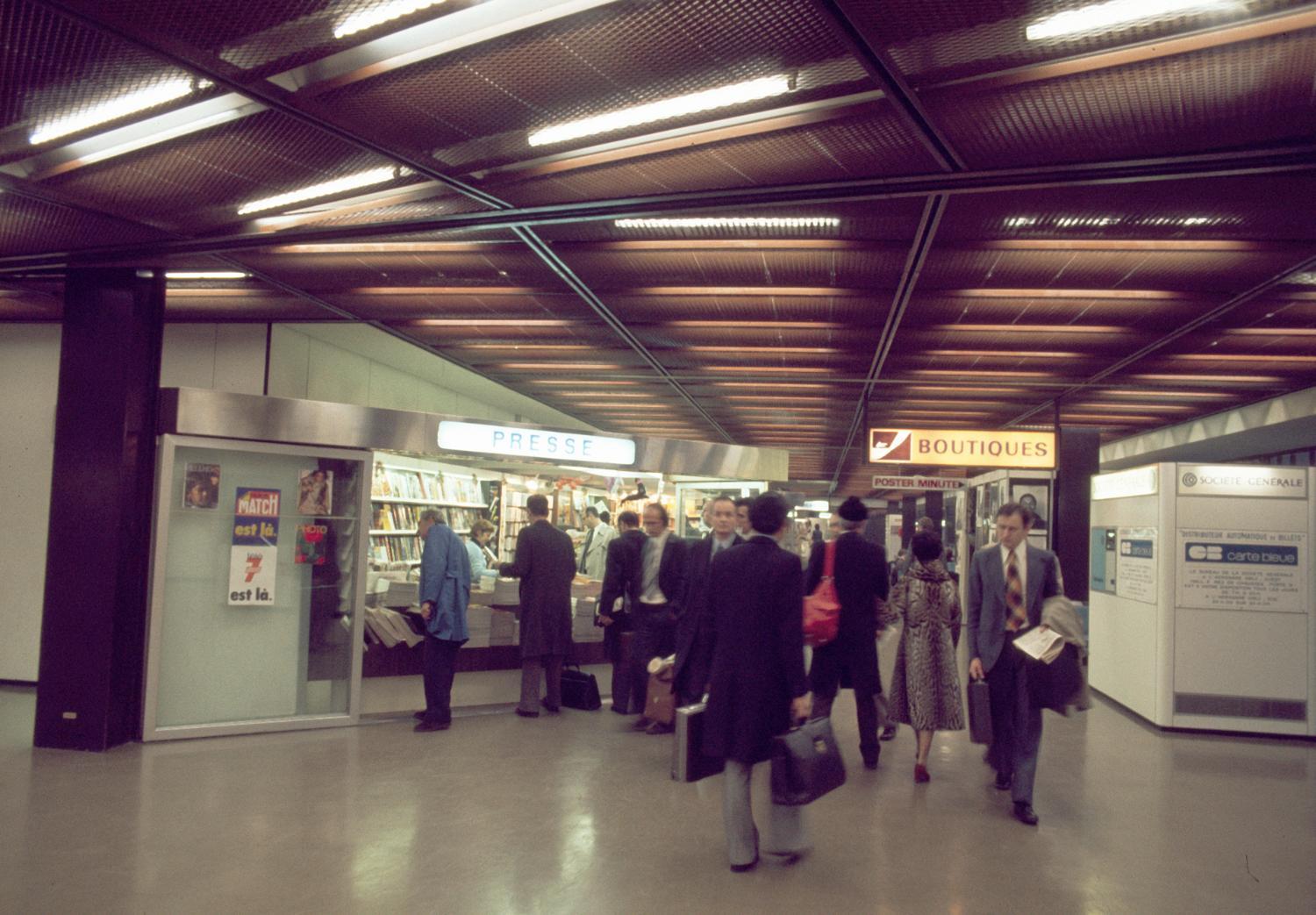 19/12/1974 Orly-Ouest commerces 