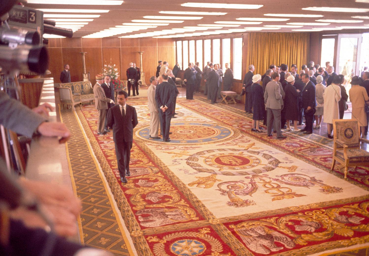 17/07/1966, le premier pavillon d'honneur dit l'Isba, arrivée du roi du Laos.