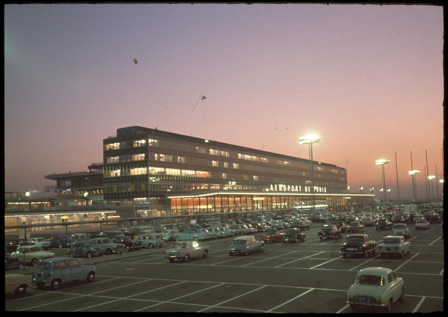 1961, les Installations terminales vues depuis le nord est.