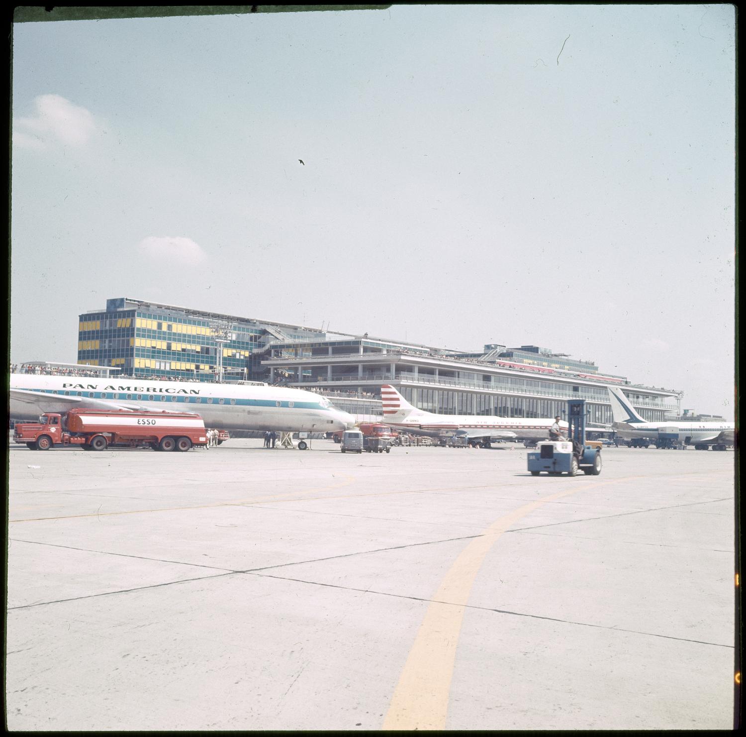1961 1966, les Installations Terminales vues depuis le sud ouest.