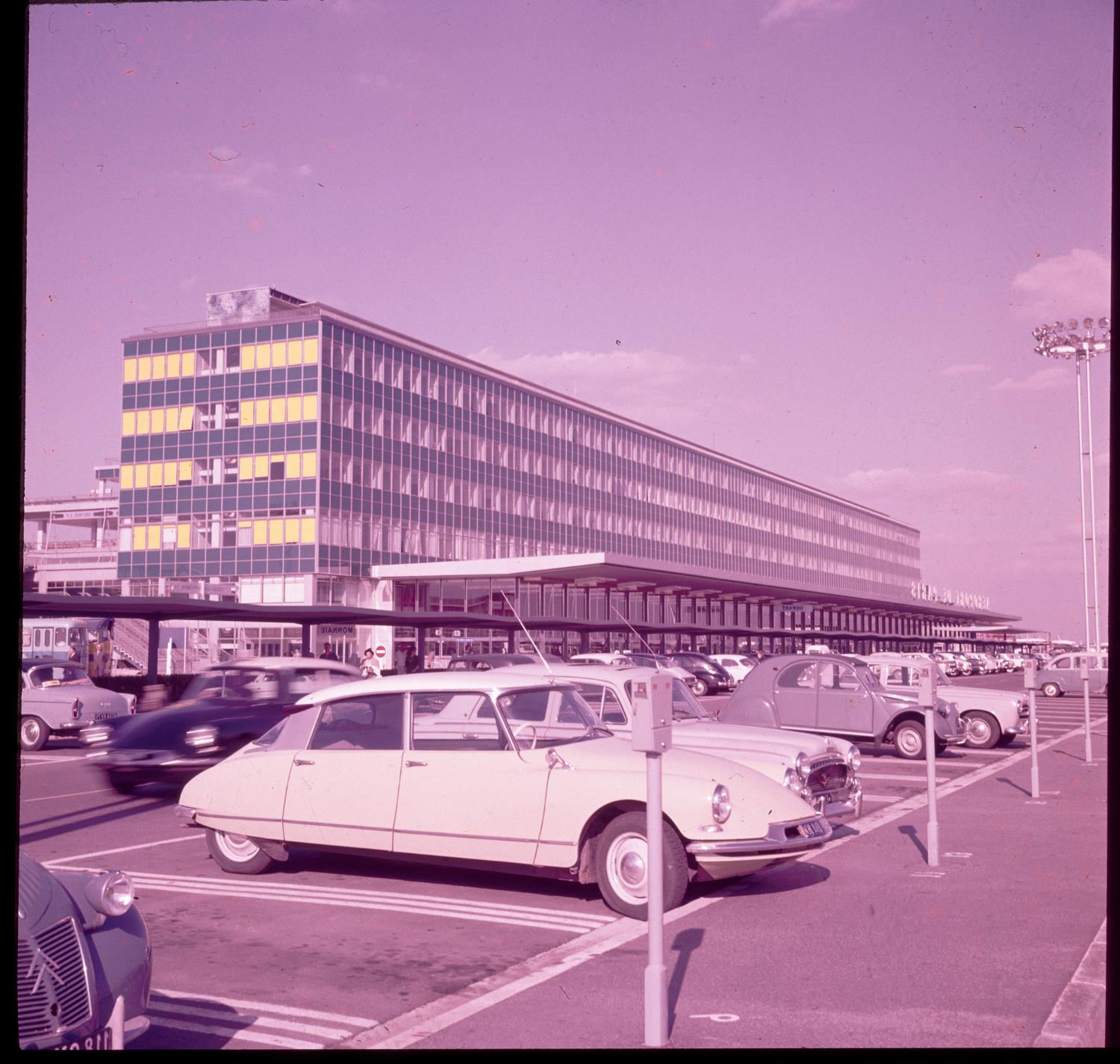 1961, les Installations terminales vues depuis le nord est.