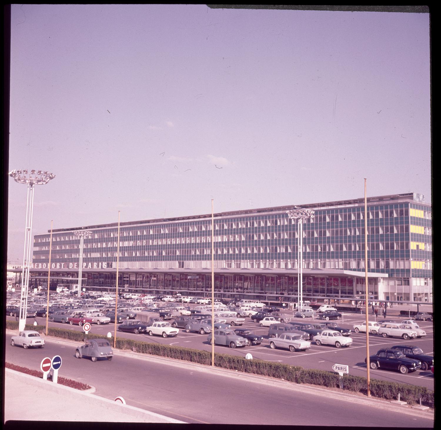 1961 1966, les Installations Terminales vues depuis le nord ouest.