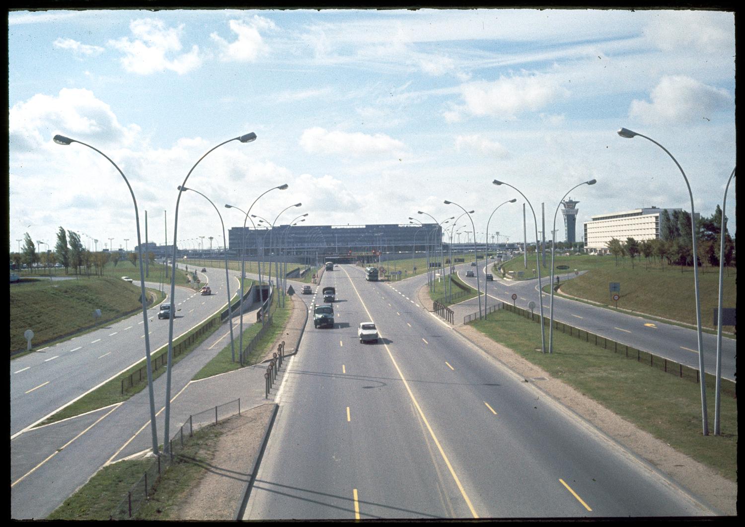 1967, les Installations Terminales vues depuis le nord.