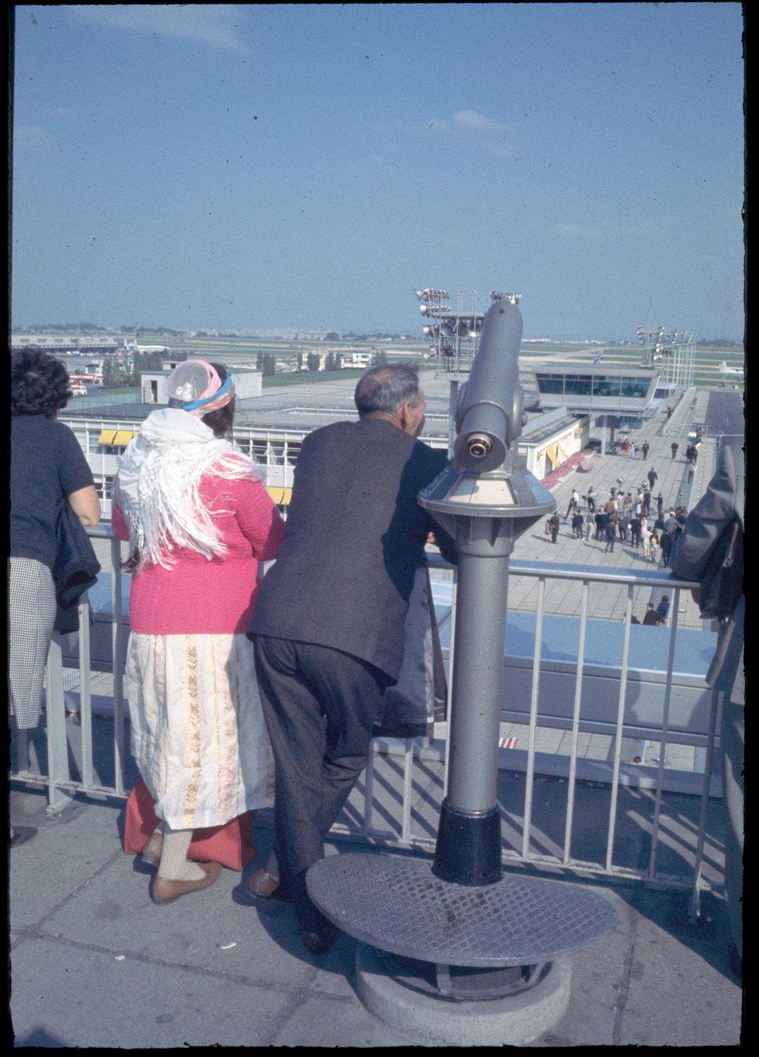 1961, les terrasses, 4ème étage.