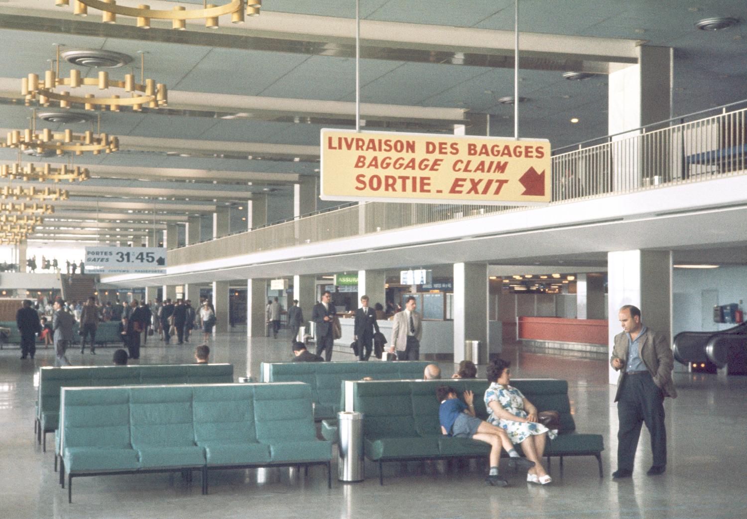 1961, la Galerie marchande, 1er étage. 