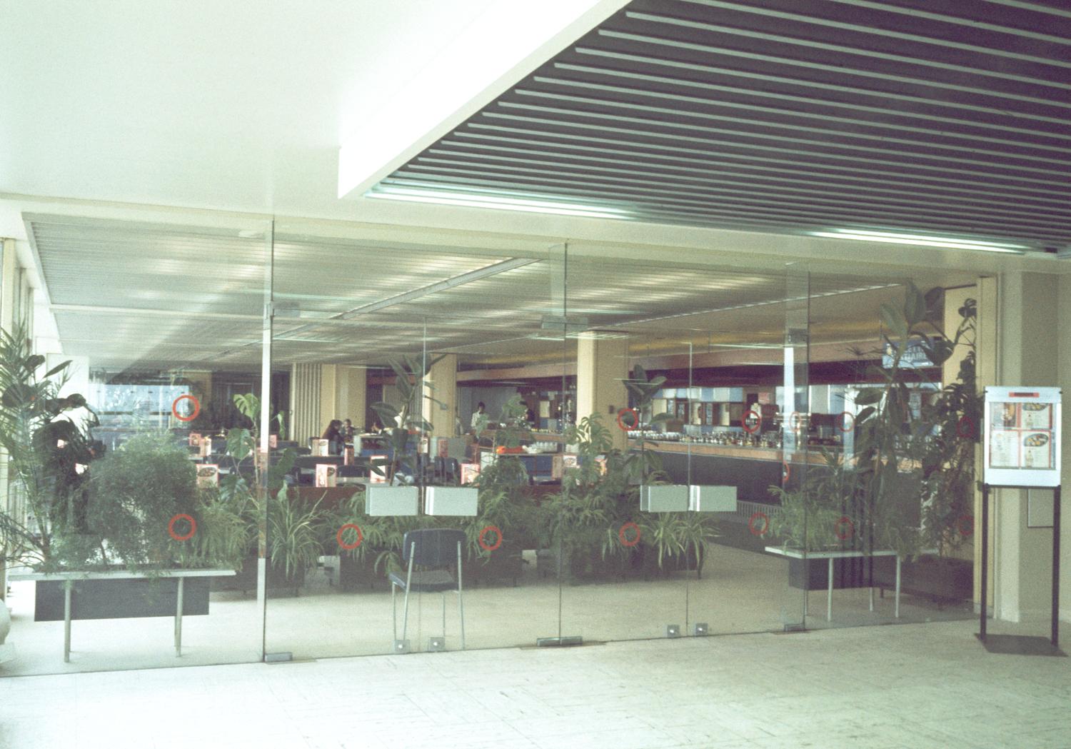 1974, la brasserie, réouverture après l'incendie, 4ème étage.