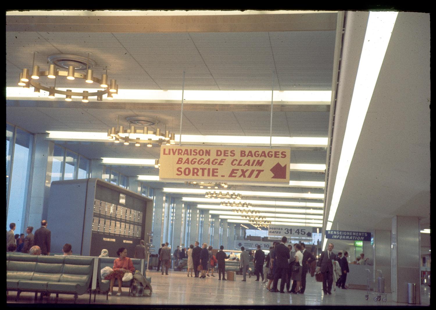 1961, la Galerie marchande, 1er étage. 
