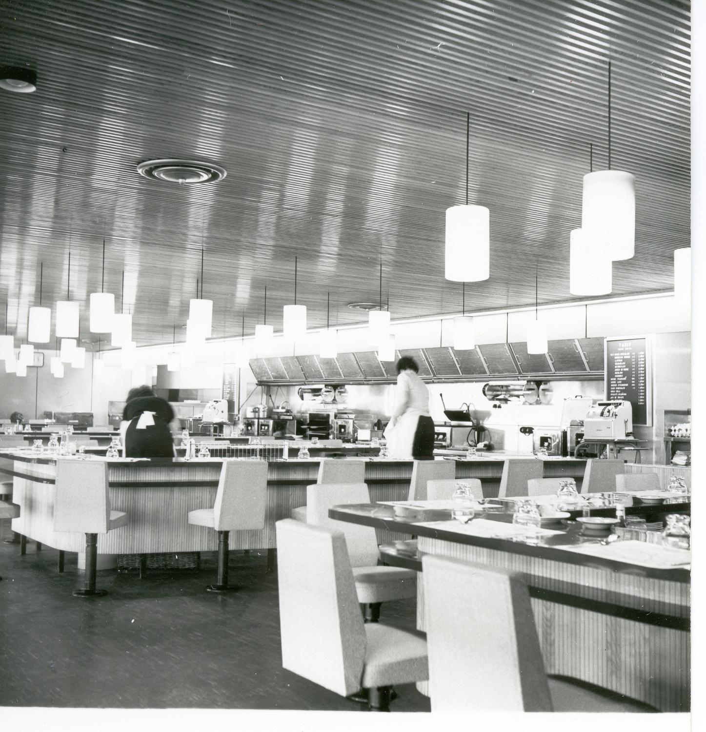 1961, le Snack-bar, 3ème étage.
