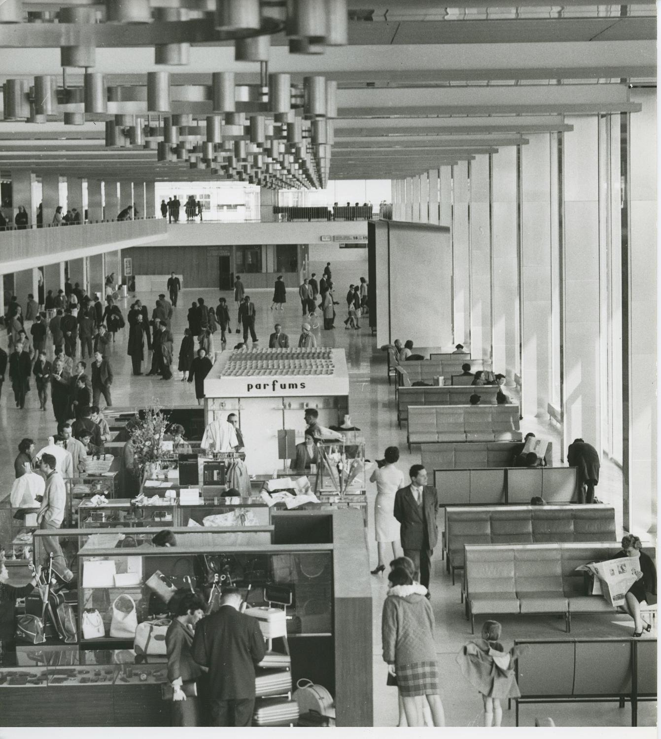 1961, la Galerie marchande, 1er étage.