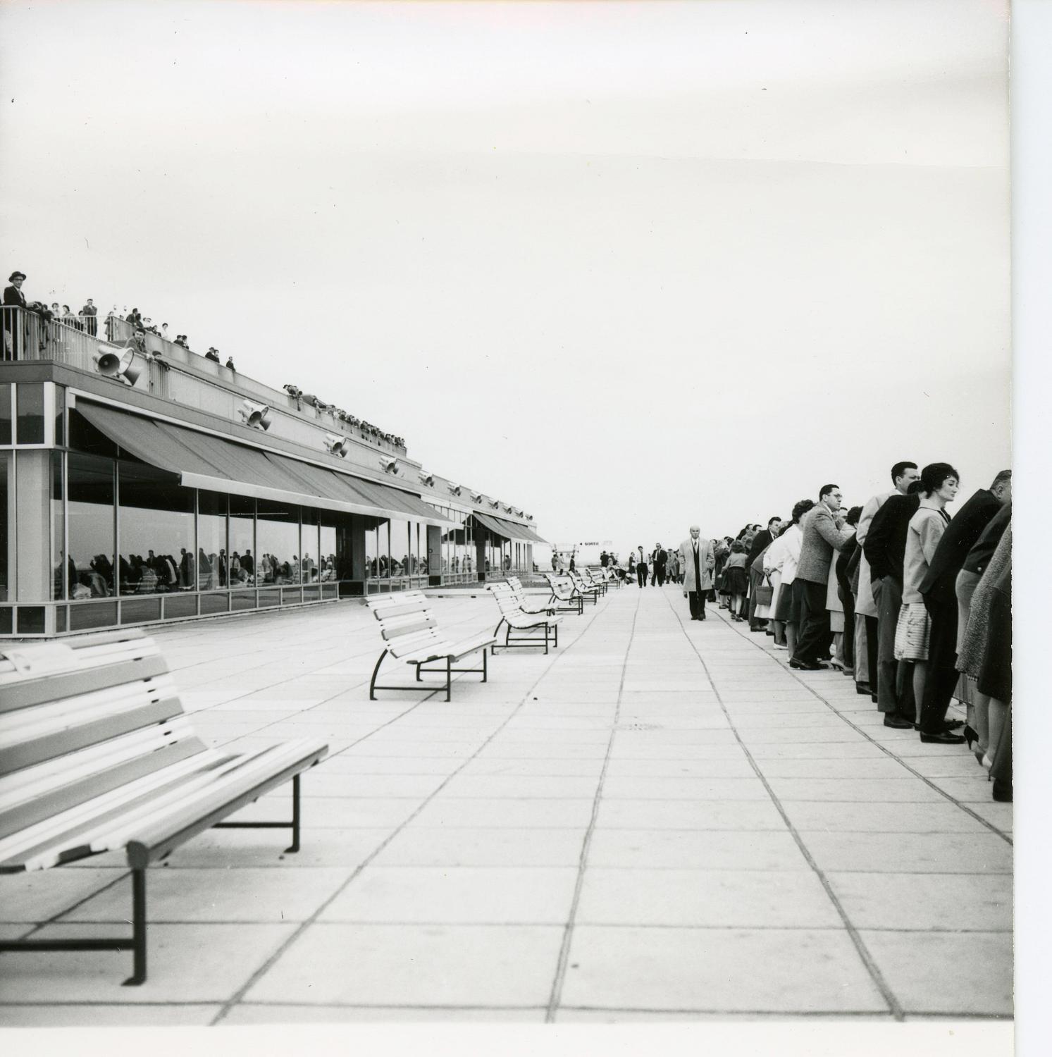 1961, les terrasses, 4ème étage.