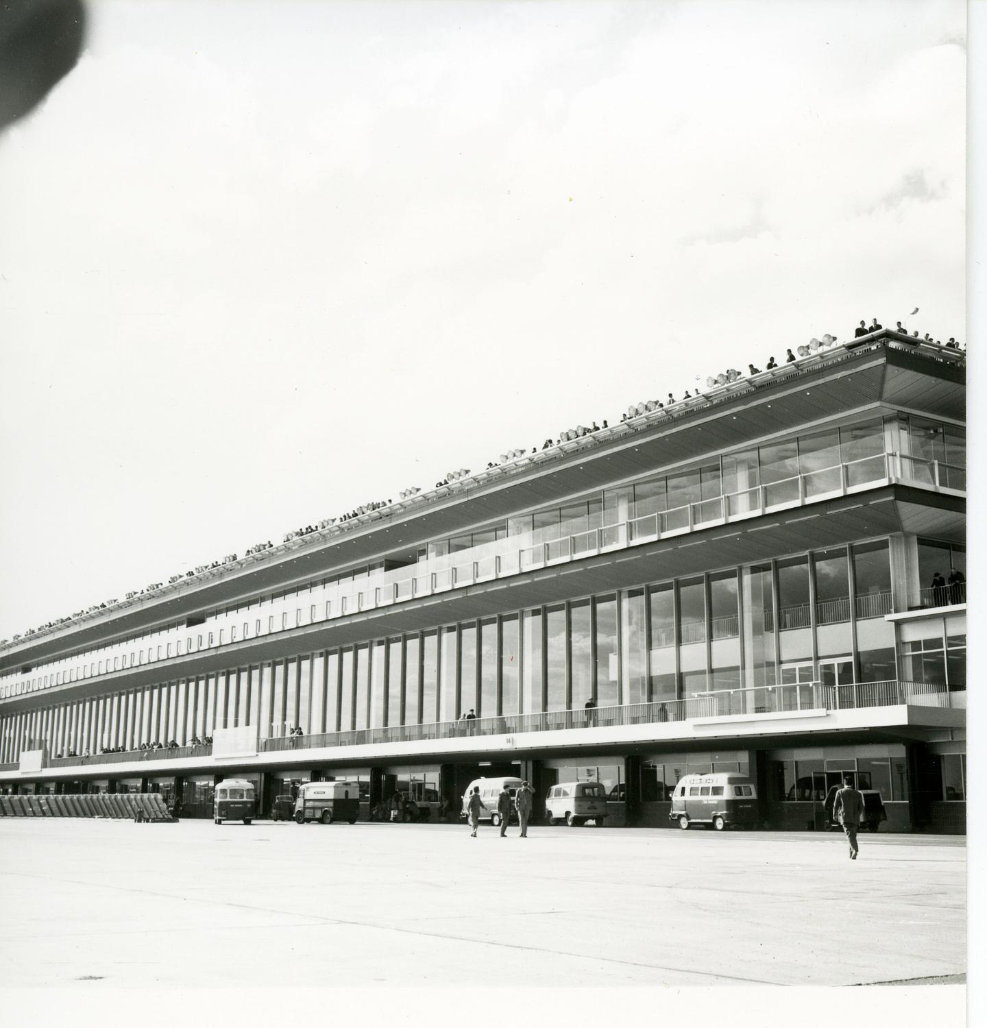 1961 1966, les Installations Terminales vues depuis le sud est.