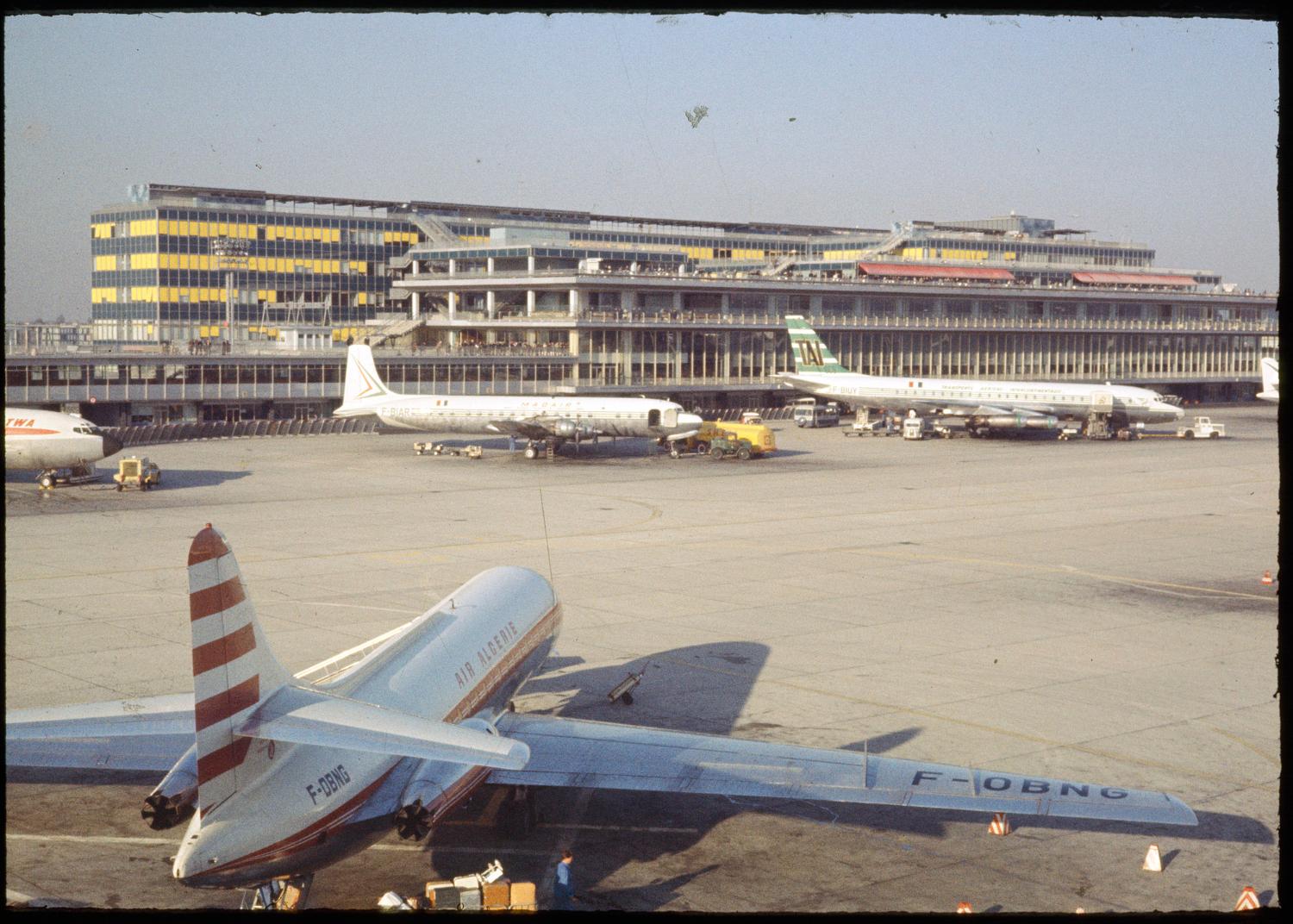 1961, les terrasses vue depuis les pistes.