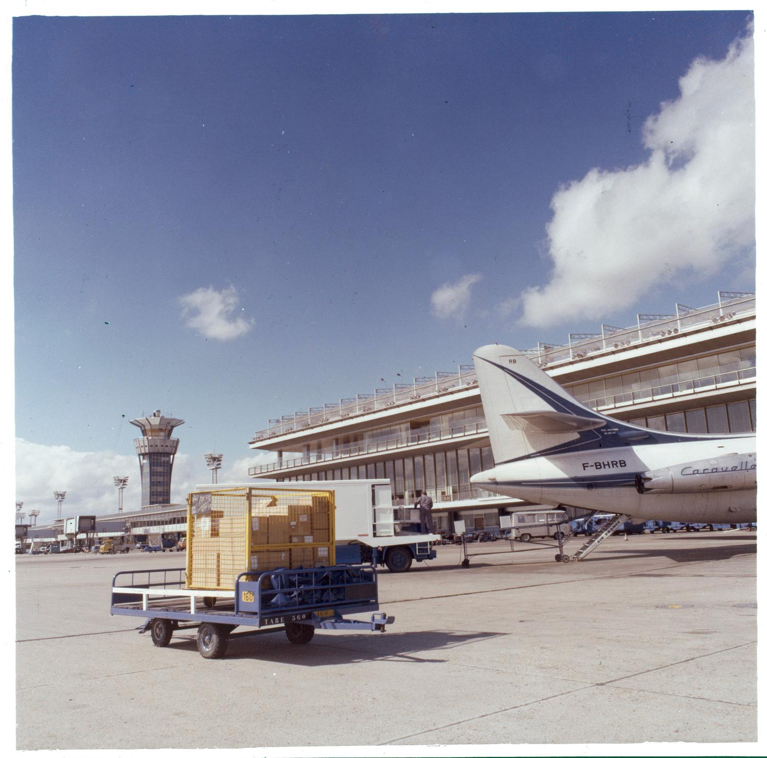 1972, Orly-Sud vu depuis sud est.