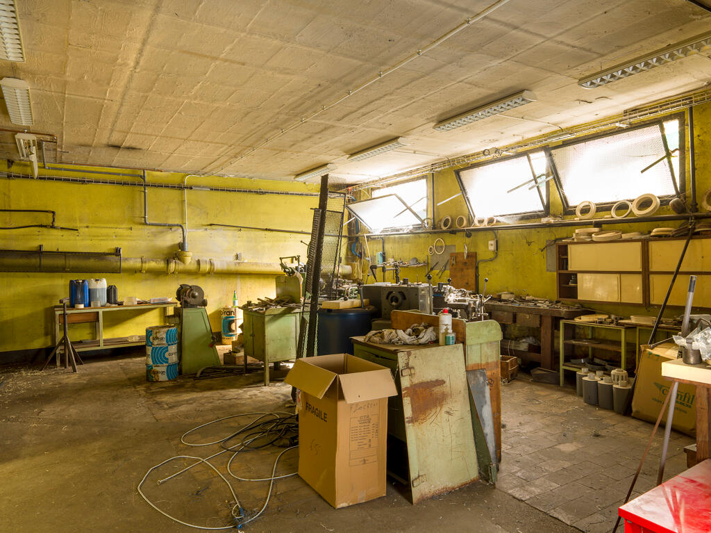 Atelier de mécanique générale (usinage), au sous-sol.
