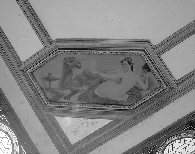 Intérieur, plafond, écoinçon antérieur gauche.