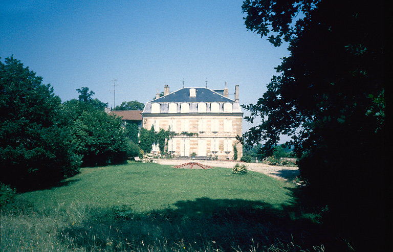 Logement patronal, depuis le parc.