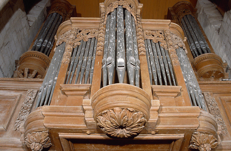 Orgue de tribune : tribune d'orgue ; buffet d'orgue