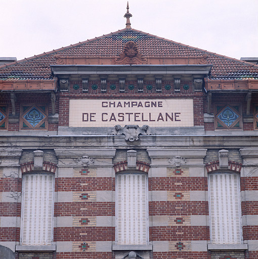 Détail de la façade sud du bureau.