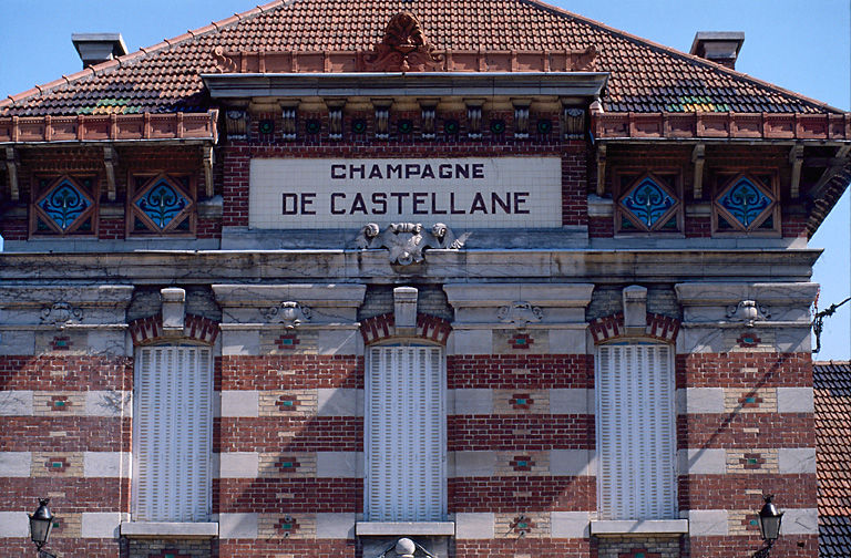 Détail de la façade sud du bureau.