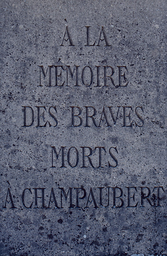 Détail de l'inscription du socle.