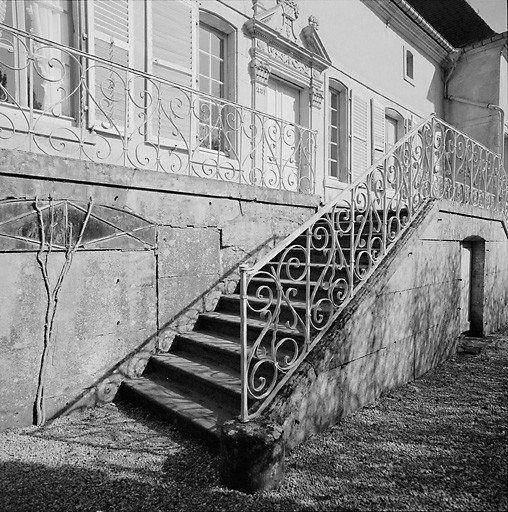 Détail de l'escalier du logement patronal.