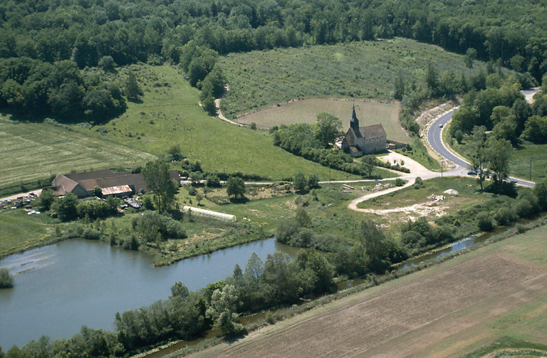 Vue aérienne de l'ensemble.