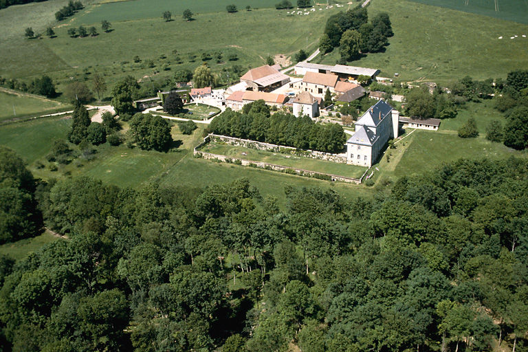 L'abbaye et sa ferme, vue aérienne.