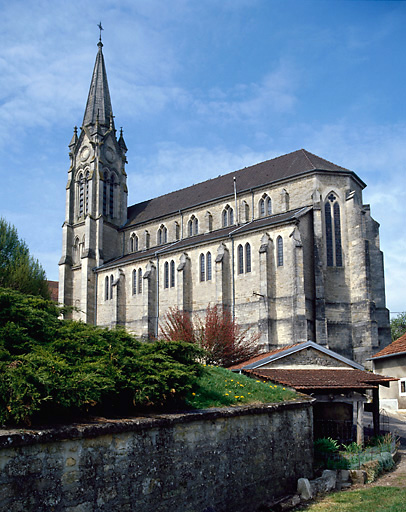 Vue d'ensemble prise du sud-est.