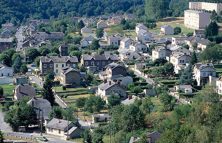 Vue d'ensemble de la cité ouvrière depuis le site dit 'le relais'.