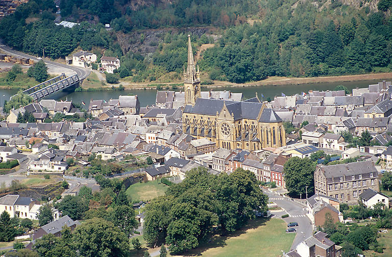 Parcellaire autour de l'église paroissiale Saint-Georges.