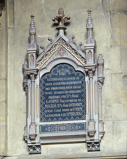 Vue de la plaque de remerciements.