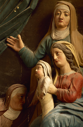 Haut-relief de la Naissance de la Vierge : détail. - © Inventaire général, ADAGP