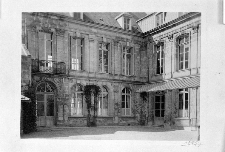 Hôtel dit Institution Notre-Dame