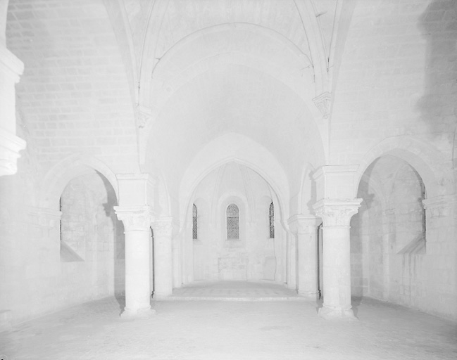 Vue d'ensemble vers l'Est de la chapelle supérieure