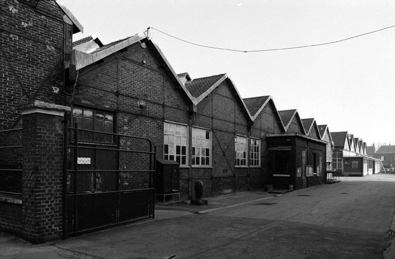 Atelier de fabrication, ancien chemin de Ville-le-Marclet, vue partielle.