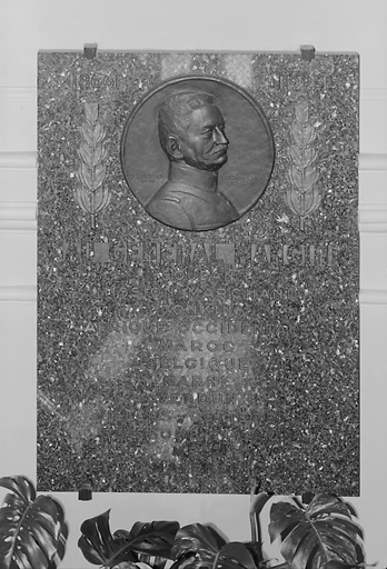 Plaque commémorative en l'honneur du général Mangin