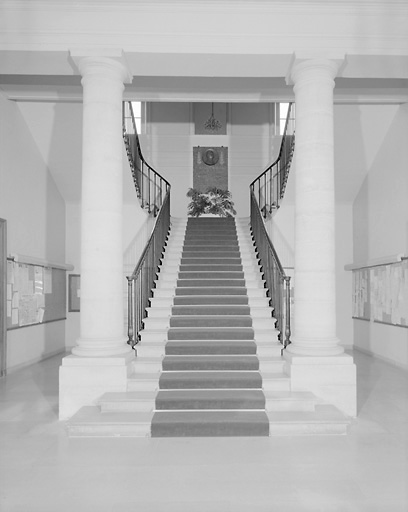 Vue du grand escalier