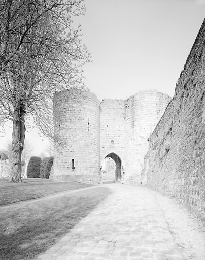 Porte de ville fortifiée dite Porte Soibert, puis de Soissons