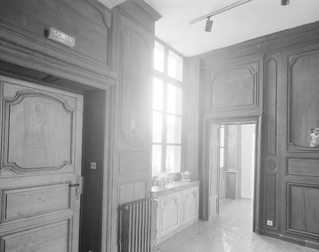 Vue du lambris du salon situé au 1er étage