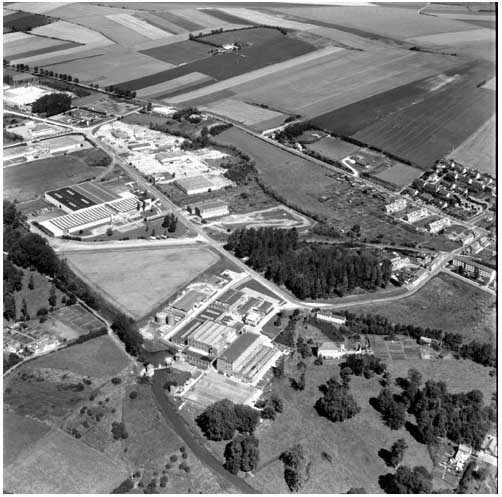 Moulin, filature de coton dite filature Vve Bocking Sydenham, puis Sydenham Frères, puis Sydenham et Cie, puis Thiriez père et fils et Cartier Bresson, puis Dollfus Mieg et Cie ; actuellement usine de produits chimiques Acia