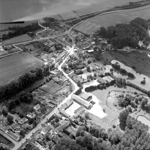 Vue aérienne, flanc nord ouest.