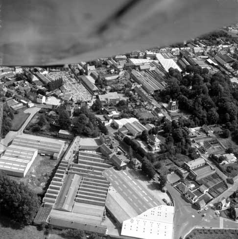 Vue aérienne, flanc nord est.