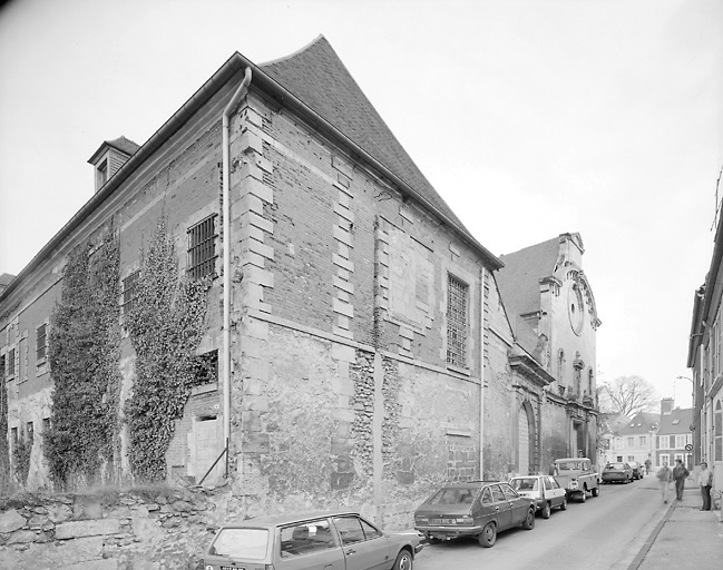 Vue d'ensemble du couvent de la Congrégation et élévation Ouest de celui-ci