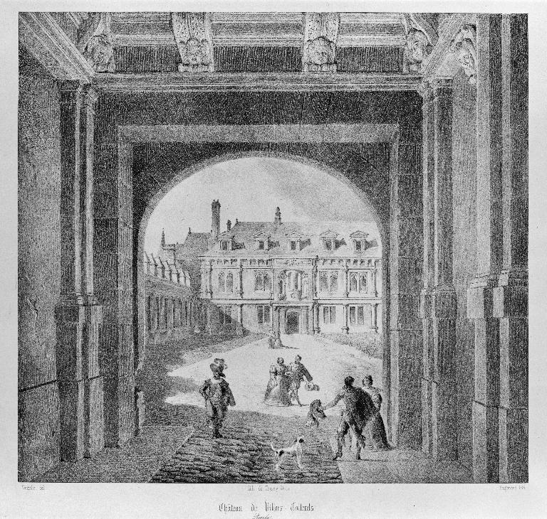 La cour des Offices et la façade du château, vues depuis l'entrée du monument : lithographie de Fragonard et des frères Thierry d'après un dessin de Jean-Lubin Vauzelle, publiée dans les "Voyages romantiques" de Taylor et Nodier (AD Aisne : 6 Fi Villers-Cotterêts 12).