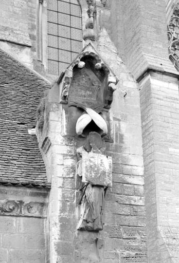 Statue, cadran solaire