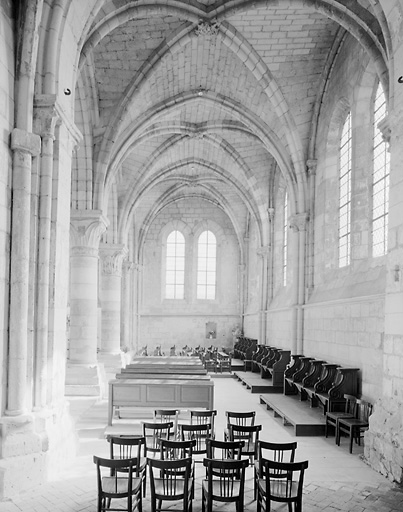 Vue intérieure du bas-côté sud du choeur.