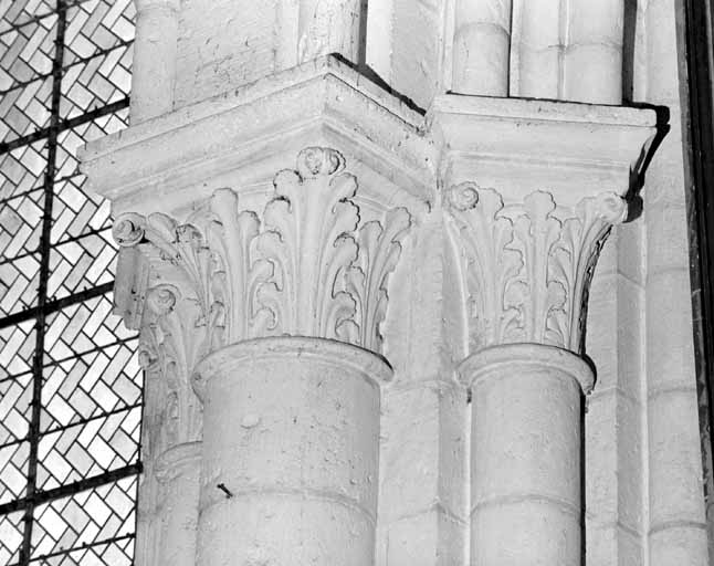 Chapiteau du 2e pilier du collatéral occidental du bras sud du transept.